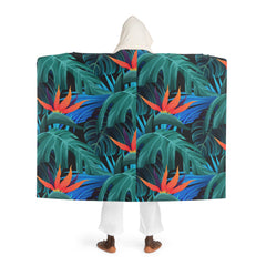 Tropical Leaf Hooded Sherpa Blanket — Cozy Botanical Fleece Throw